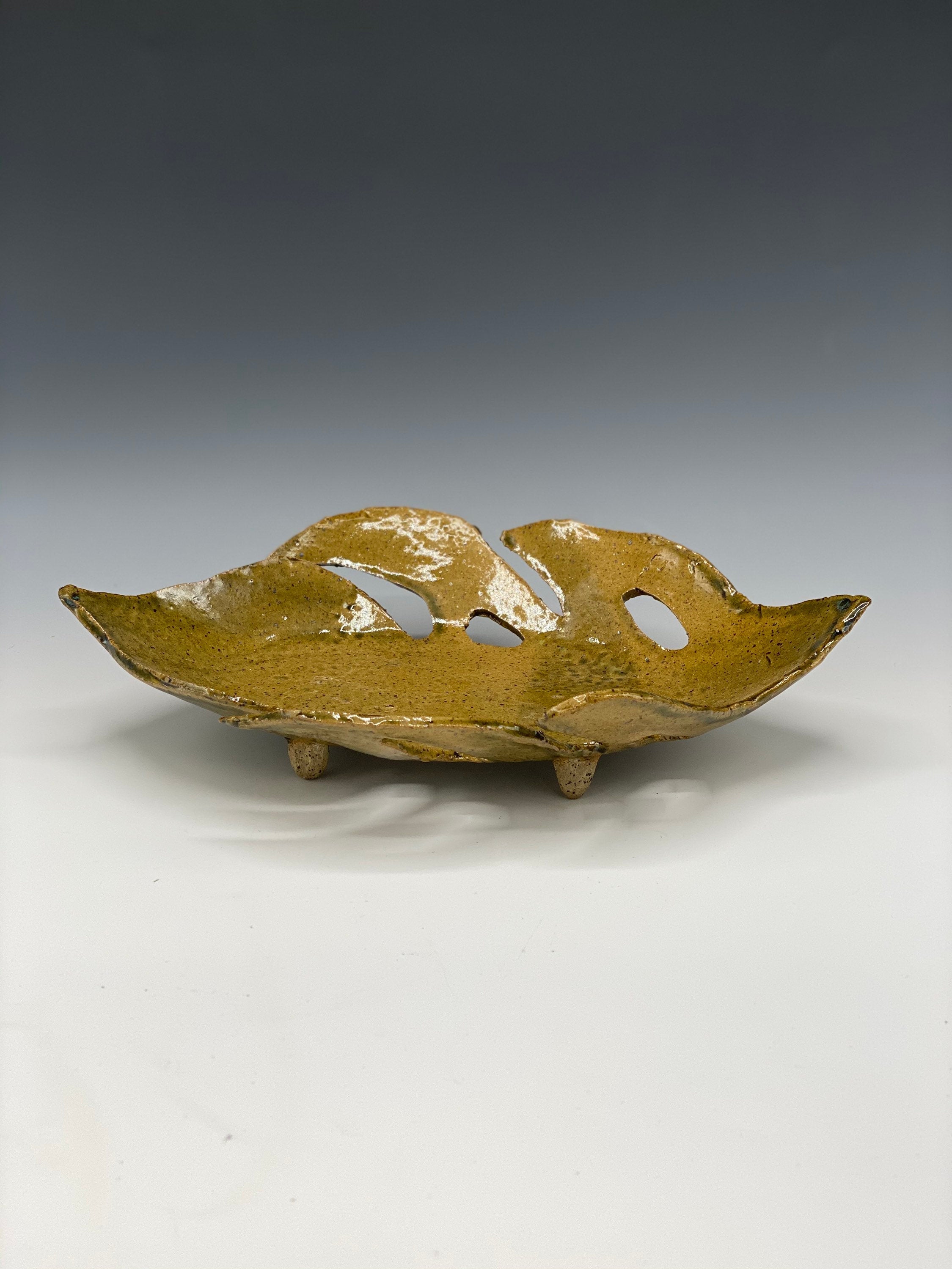 Ceramic Leaf Tray